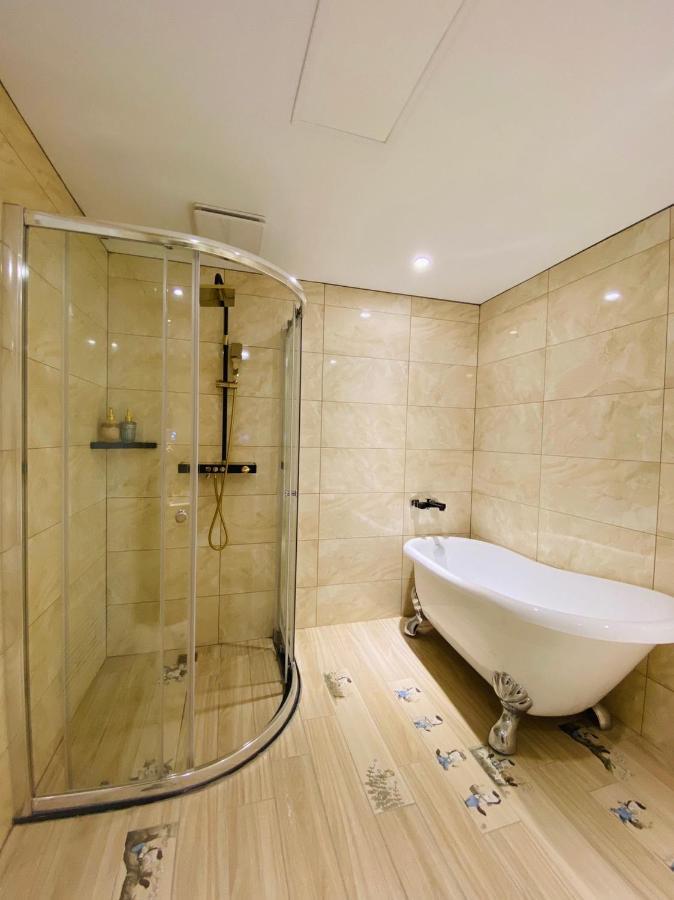 Taichung Enrichlife Hotel ภายนอก รูปภาพ